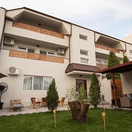 Villa Vila Karina *
